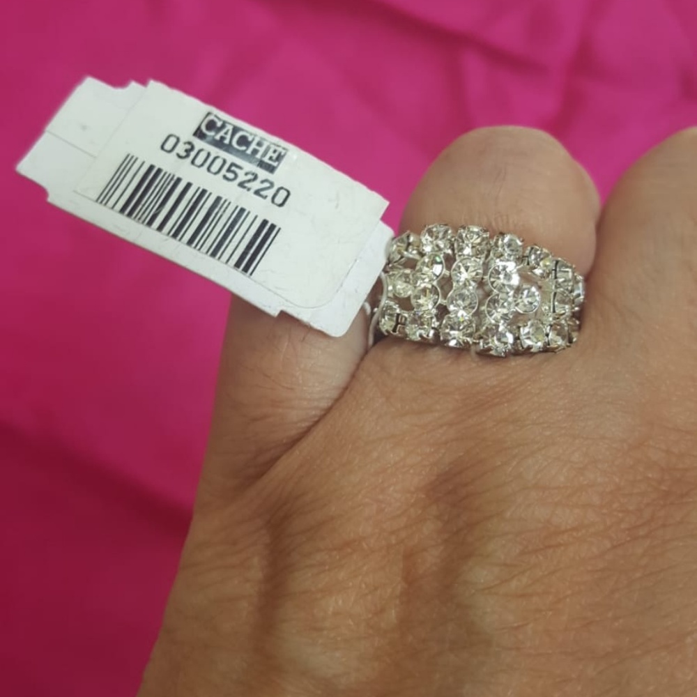 Women's stone ring